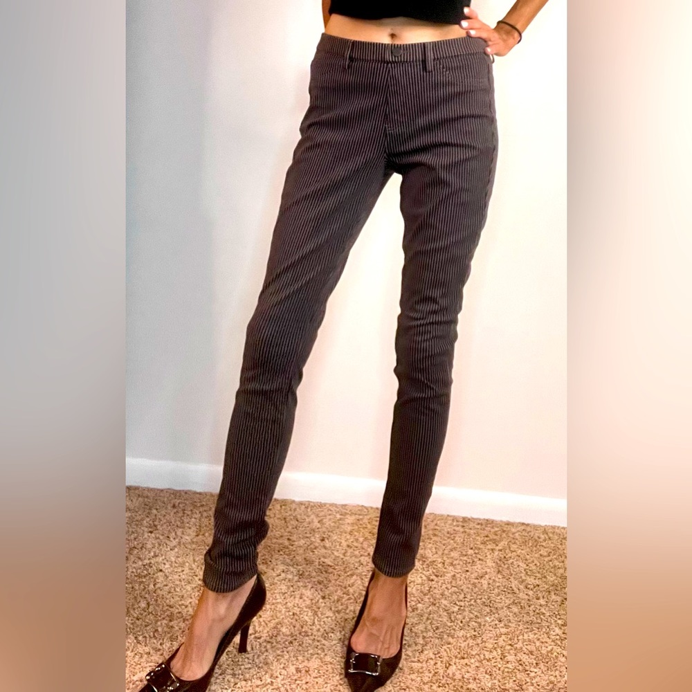 Uniqlo Pinstriped Grey & Black Jeggings Japan L US Med